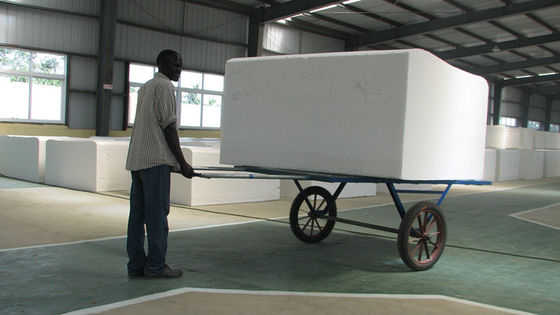 পলিউরেথেন ফোম ইনজেকশন সরঞ্জাম উচ্চ চাপ পিইউ ফোমিং মেশিন, ফোমিং উচ্চতা ১.০-১.২৫ মিটার