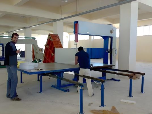 বৈদ্যুতিক বর্গক্ষেত্র ফোম ব্লক কাটার মেশিন H800mm কাটার উচ্চতা বাম থেকে ডানে কাটার উপায়